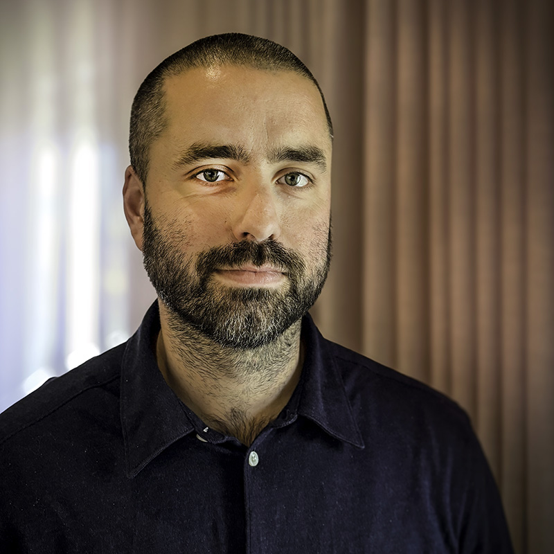 Christoffer Lindfors, ekonomichef